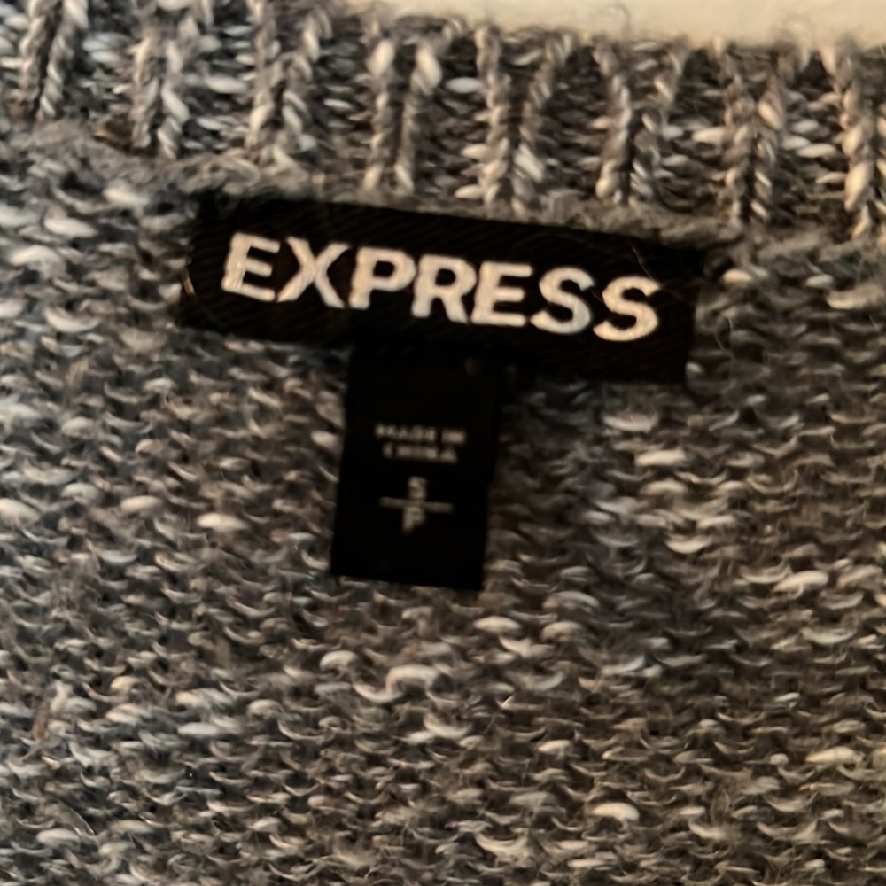 Express Sweater - Picture 2 of 3